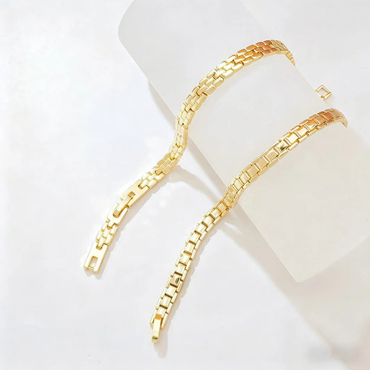1PC Women'S 14K Gold Plated Paperclip Chain Bracelet, Dainty Rectangular Link Bracelet, Minimalist Shiny Gold Chain Bracelet for Everyday Wear